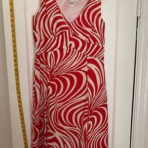 Red and white summer sleeveless dress knee length